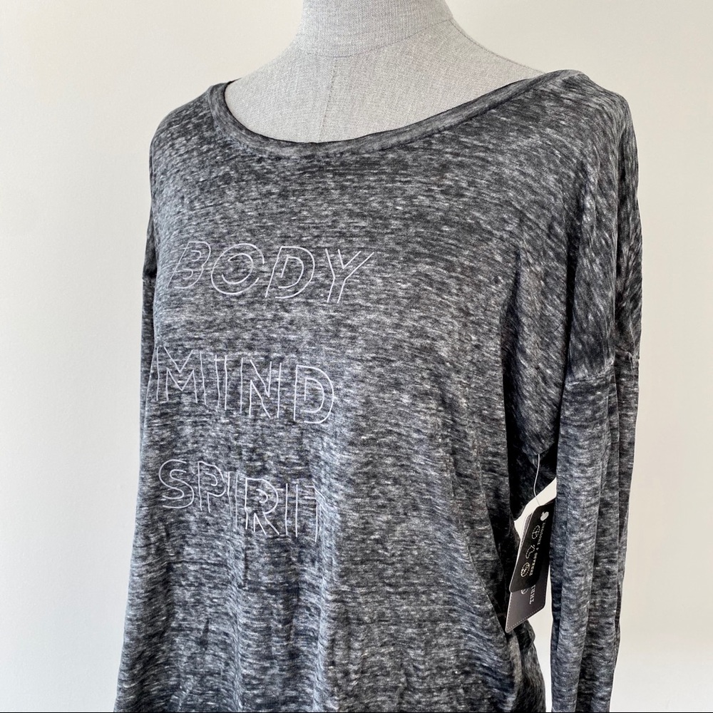 Threads 4 Thought Sleeved Top